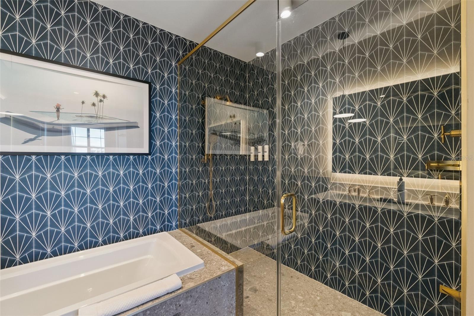 SUNSET WALK HOTEL, EMBASSY SUITES - Residential