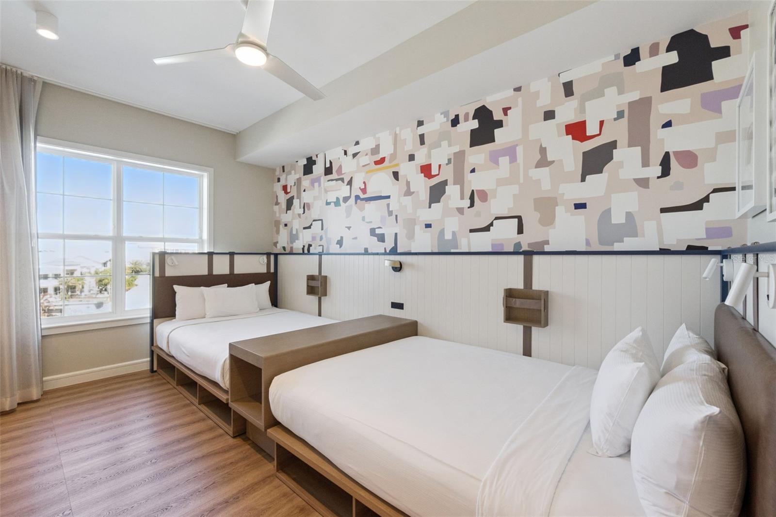 SUNSET WALK HOTEL, EMBASSY SUITES - Residential