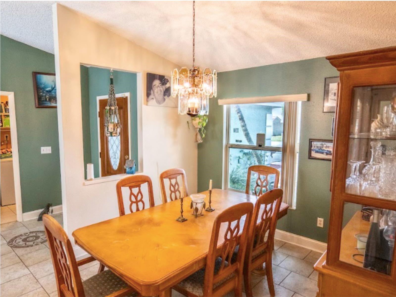 WRENS WAY - Residential