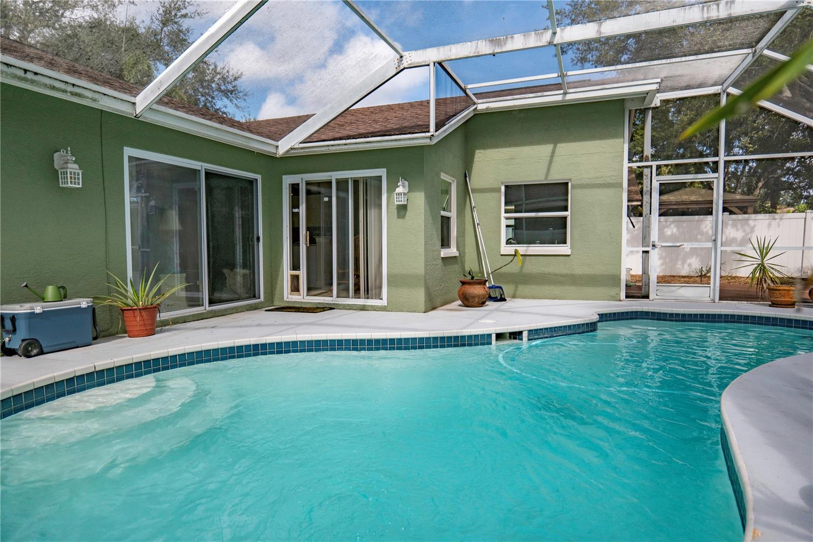 WRENS WAY - Residential