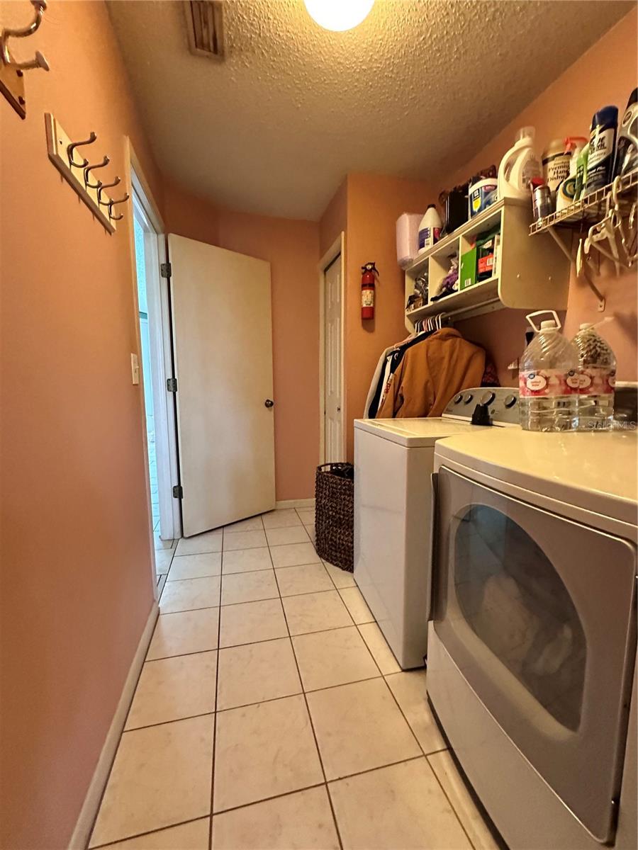 WRENS WAY - Residential