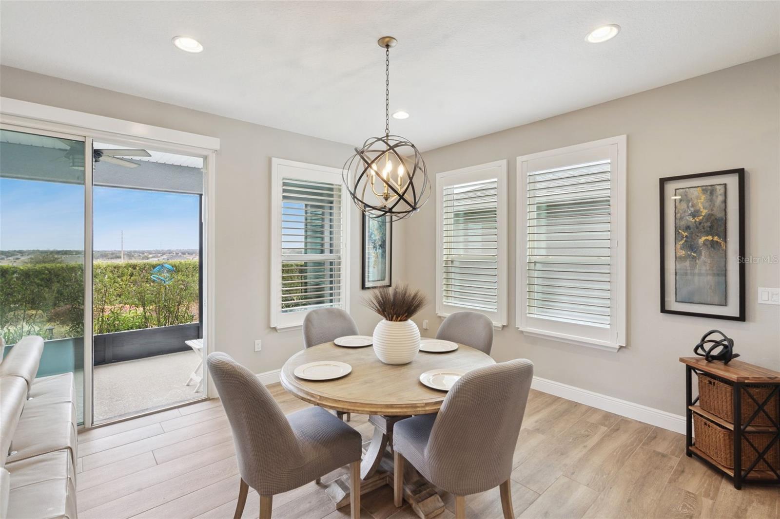 CASCADES/GROVELAND-PH 6 - Residential