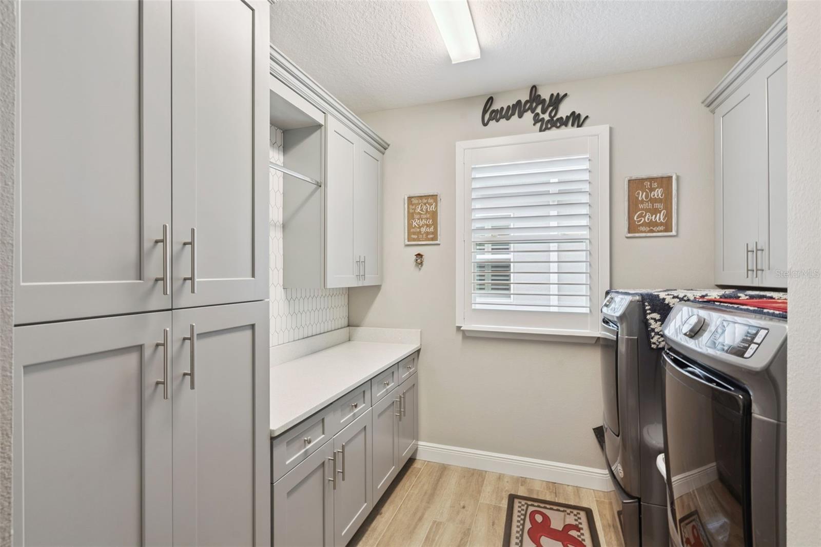 CASCADES/GROVELAND-PH 6 - Residential