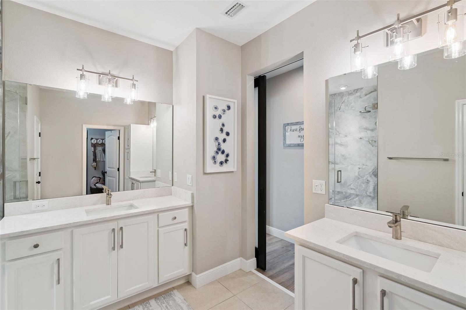 CASCADES/GROVELAND-PH 6 - Residential