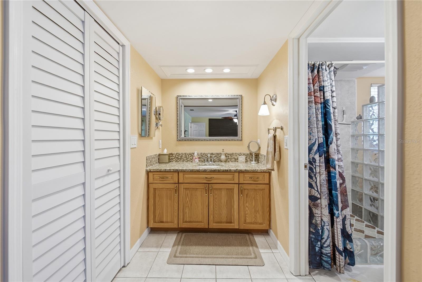 ELDE ORO WEST - Residential