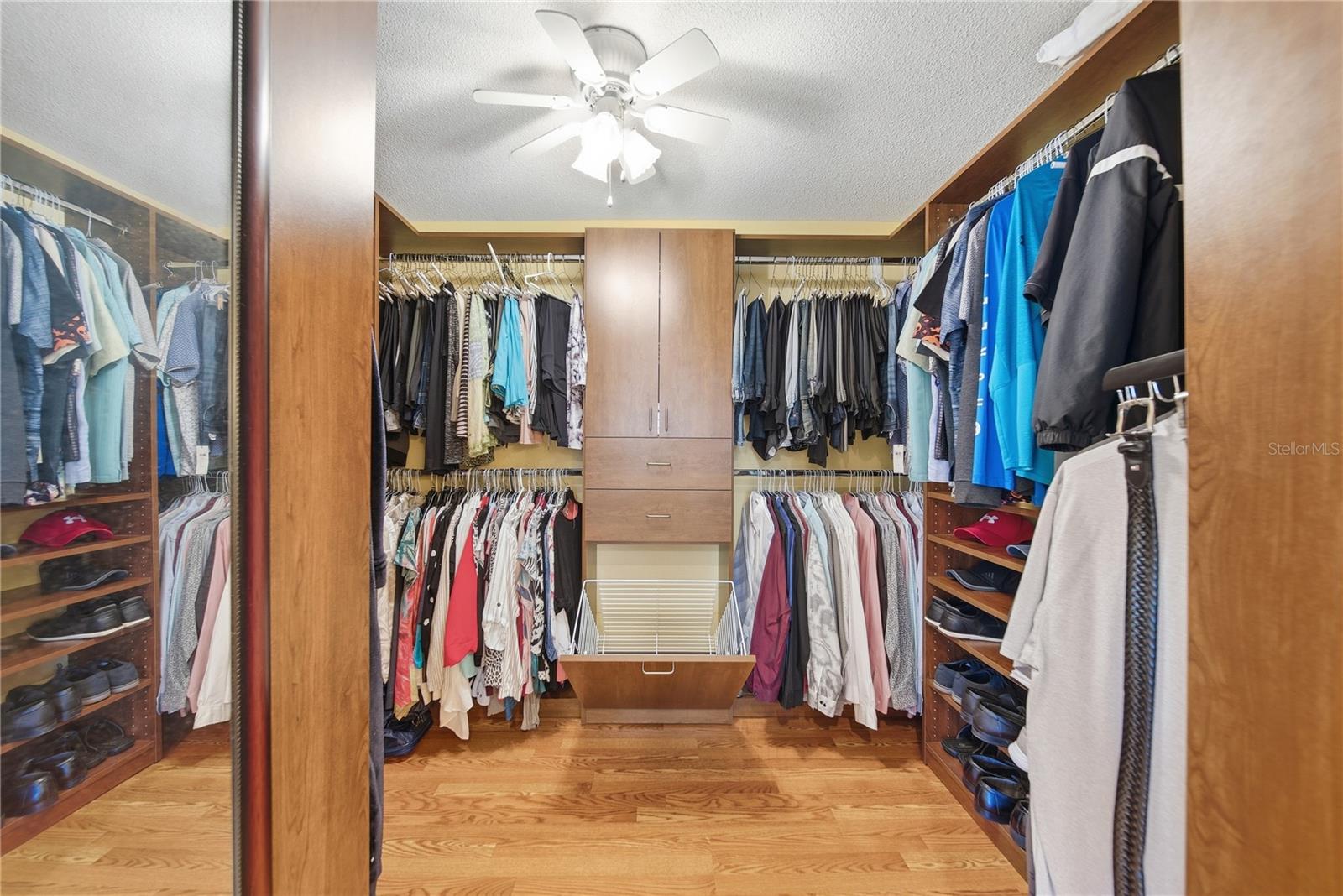 ELDE ORO WEST - Residential