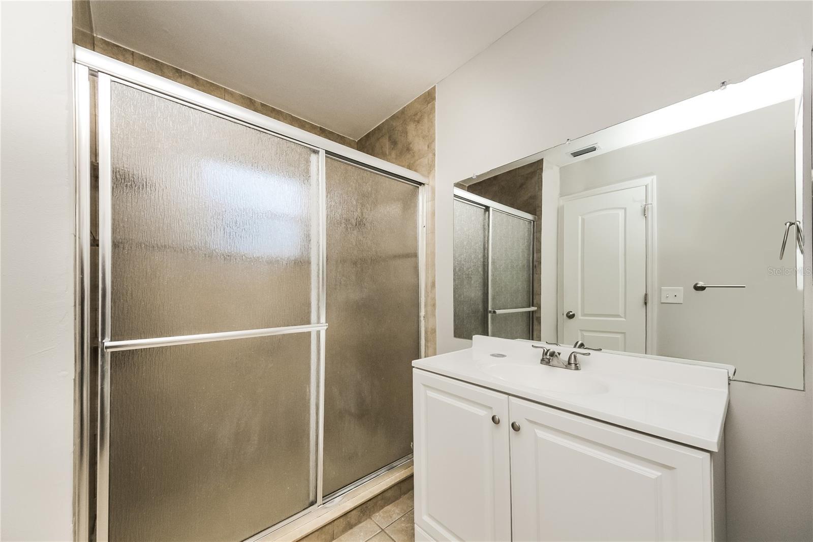 GREEN BRIAR VILLAGE - Residential Lease