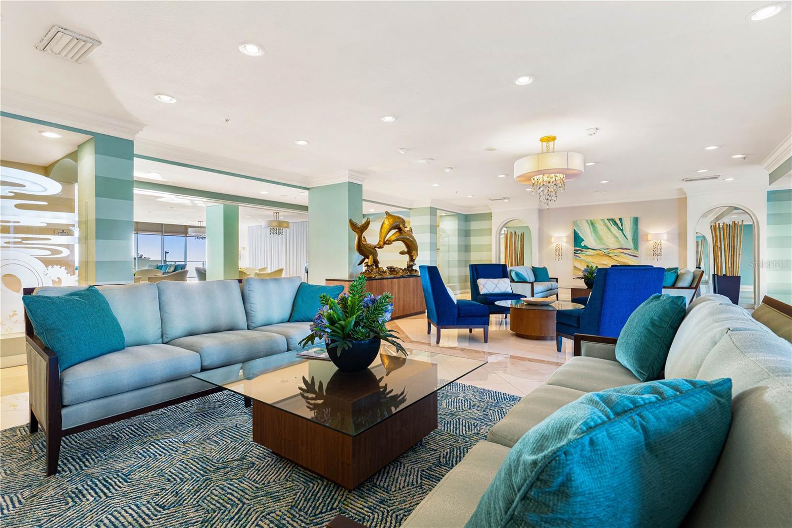 L ELEGANCE ON LIDO BEACH - Residential