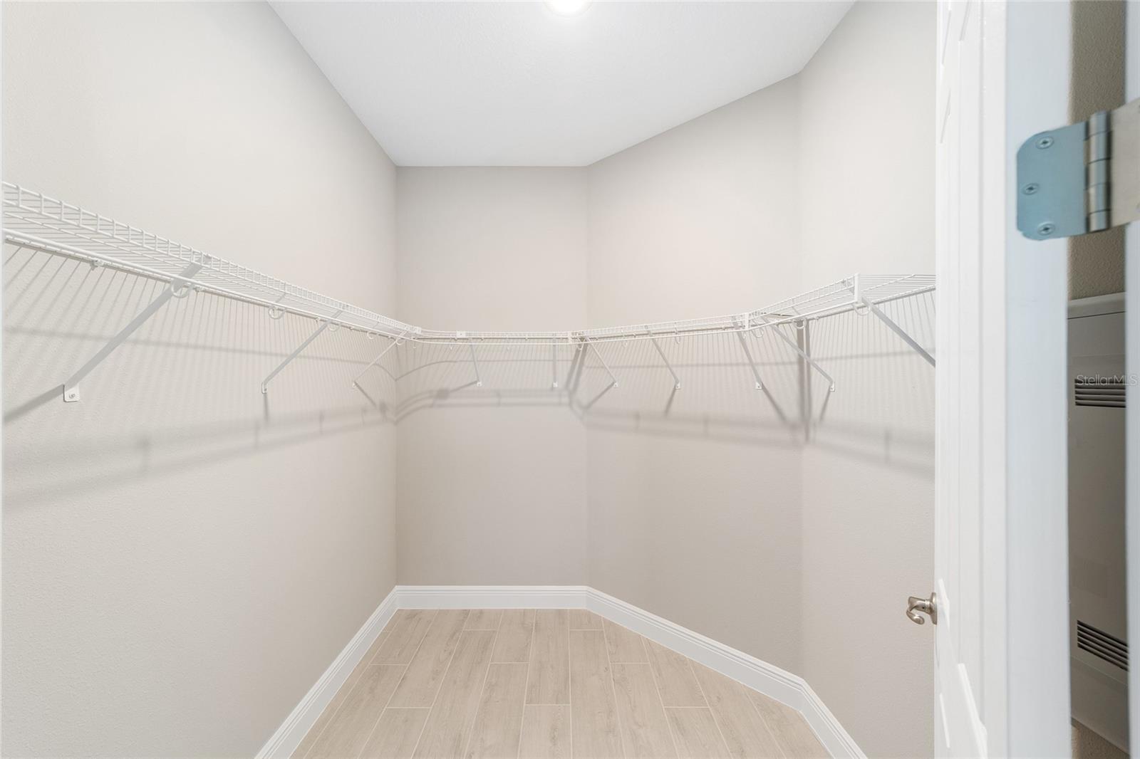 ON TOP OF THE WORLD - Residential