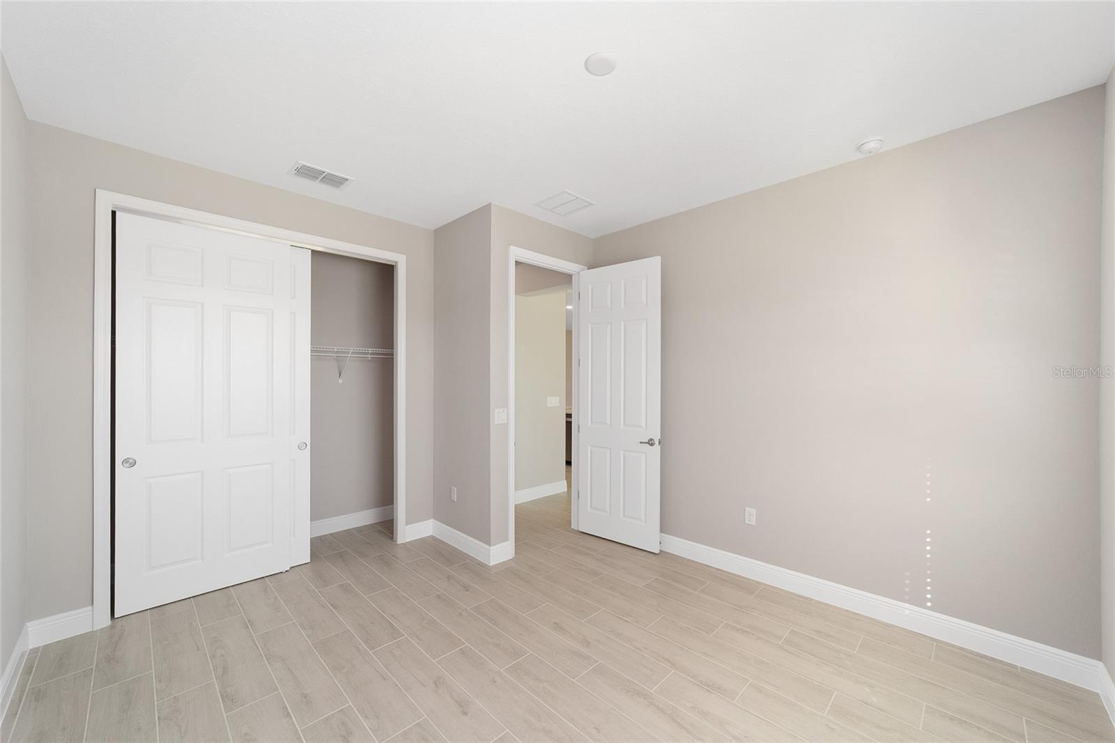 ON TOP OF THE WORLD - Residential