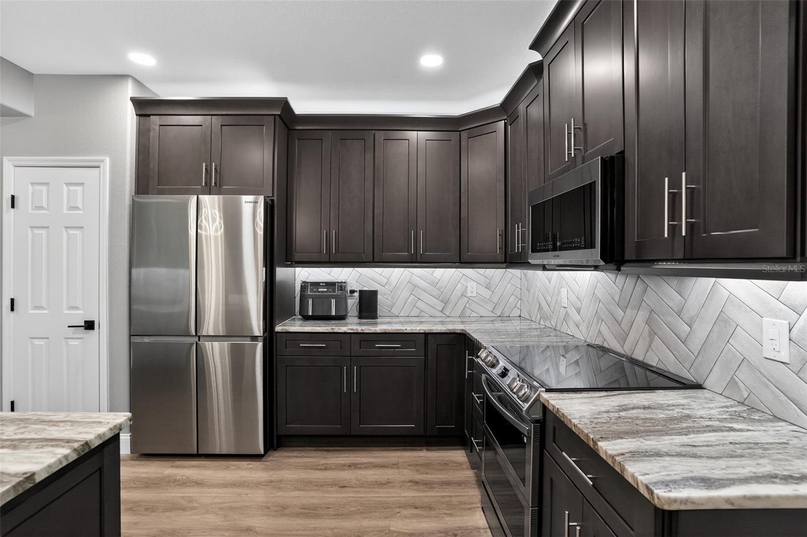 BELLA VISTA AT TIVOLI WOODS - Residential