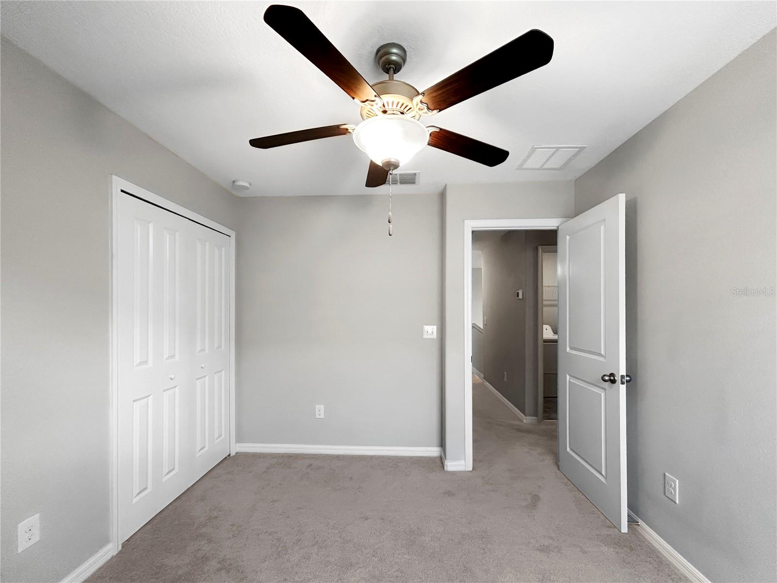 VISTA PALMS - Residential Lease