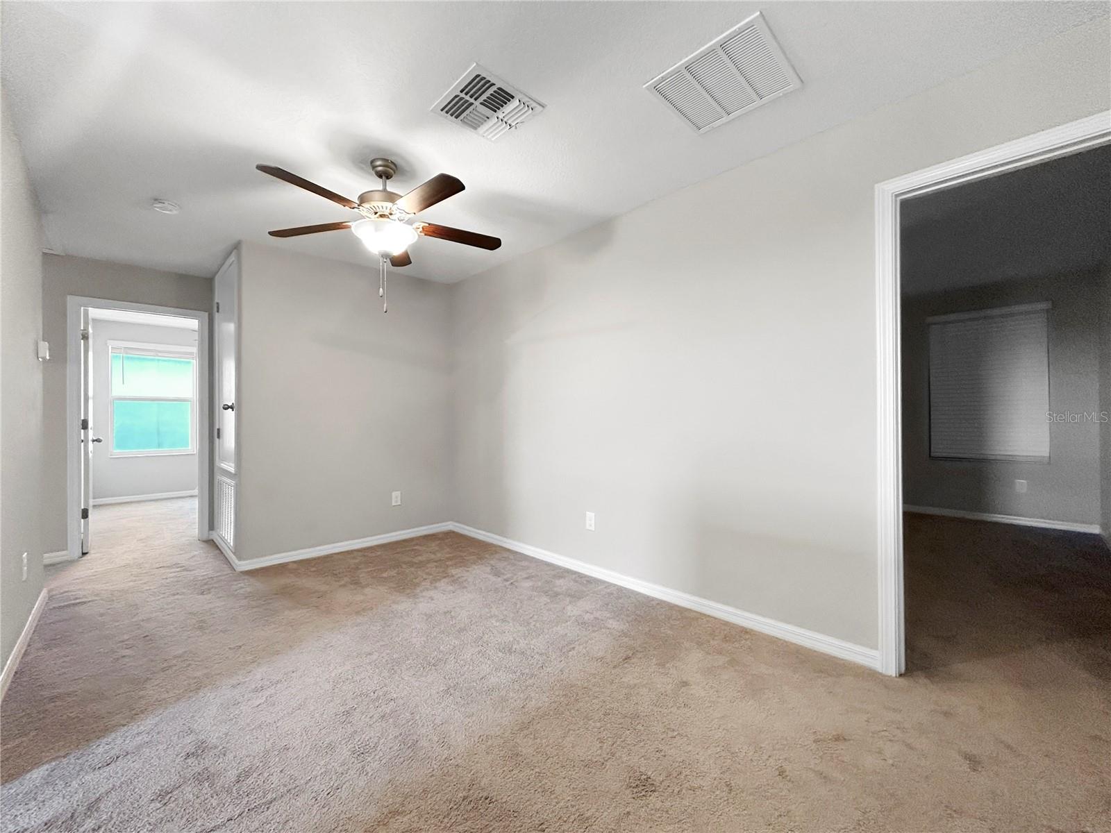 VISTA PALMS - Residential Lease