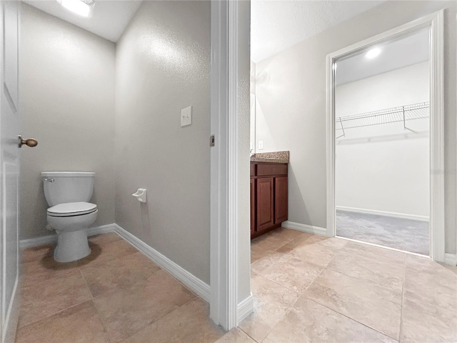 VISTA PALMS - Residential Lease