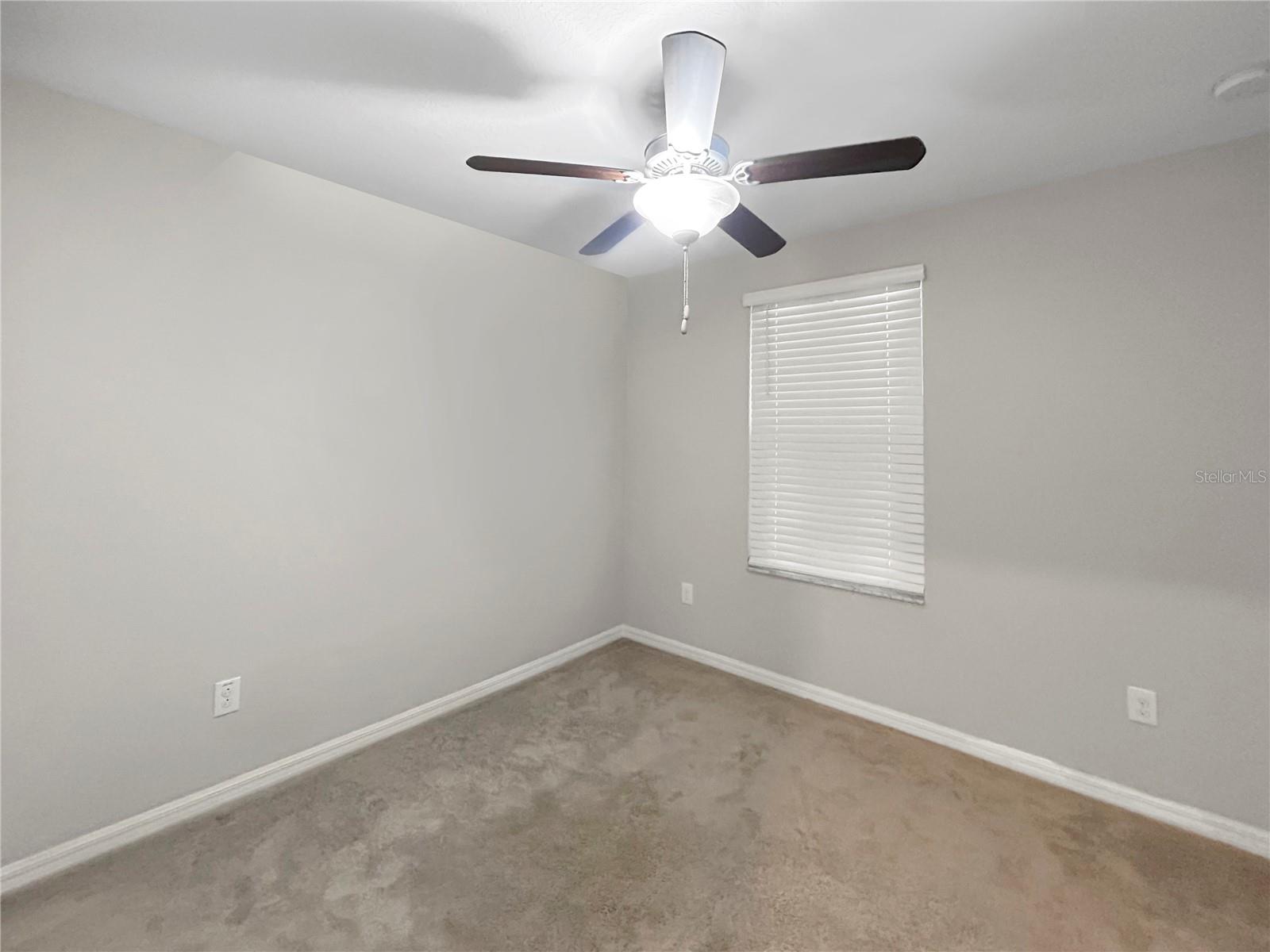 VISTA PALMS - Residential Lease