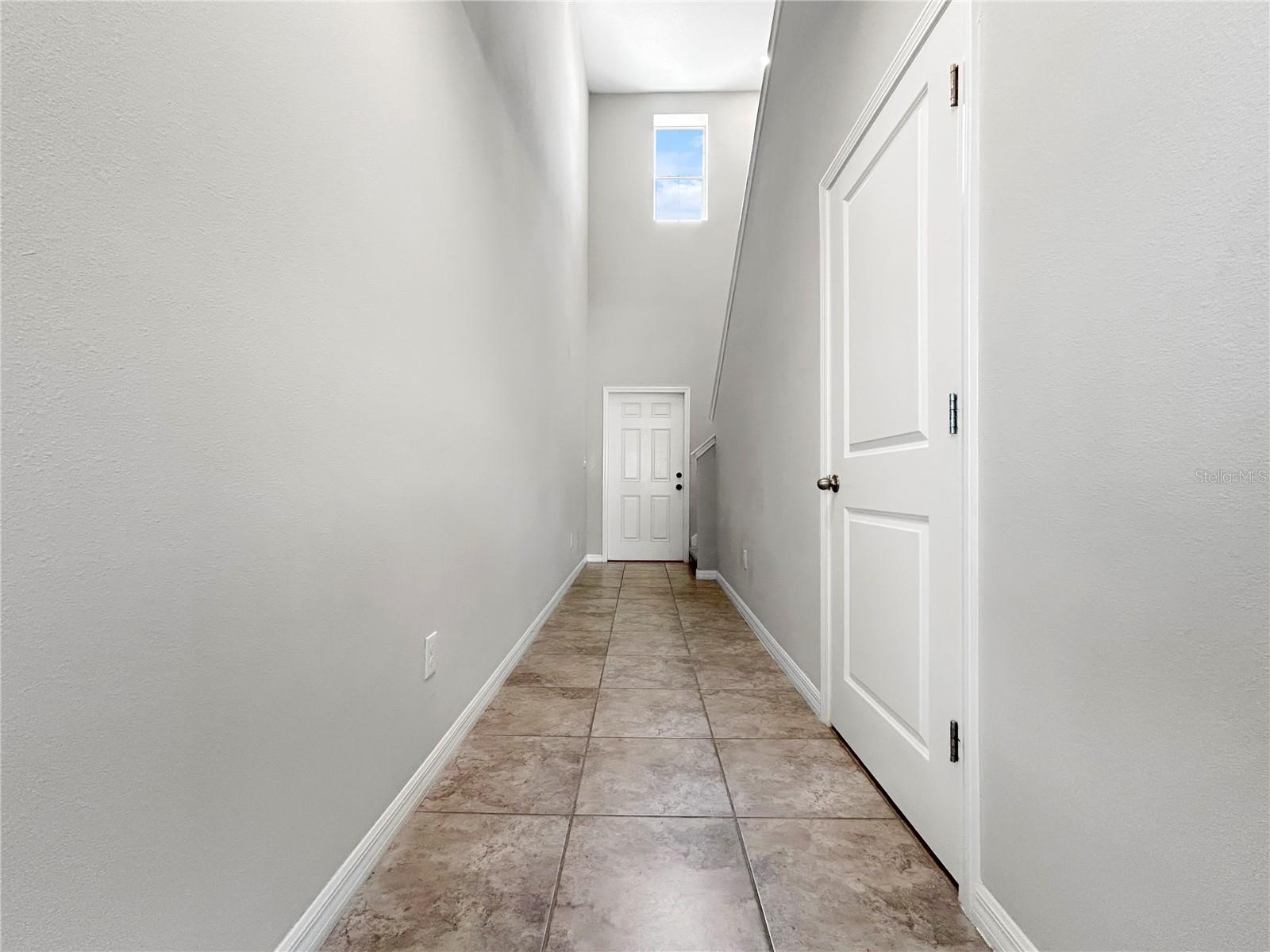 VISTA PALMS - Residential Lease