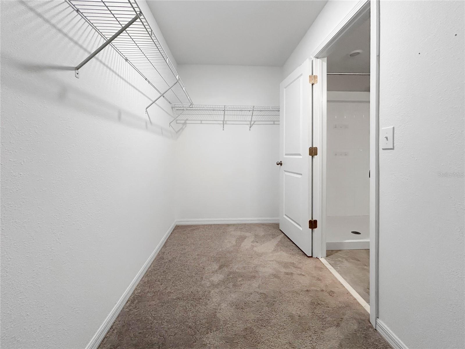 VISTA PALMS - Residential Lease
