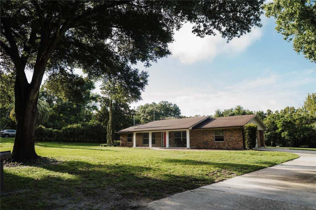Photo of 9600 Ambleside Drive, Windermere, FL 34786 (MLS # O6433478)