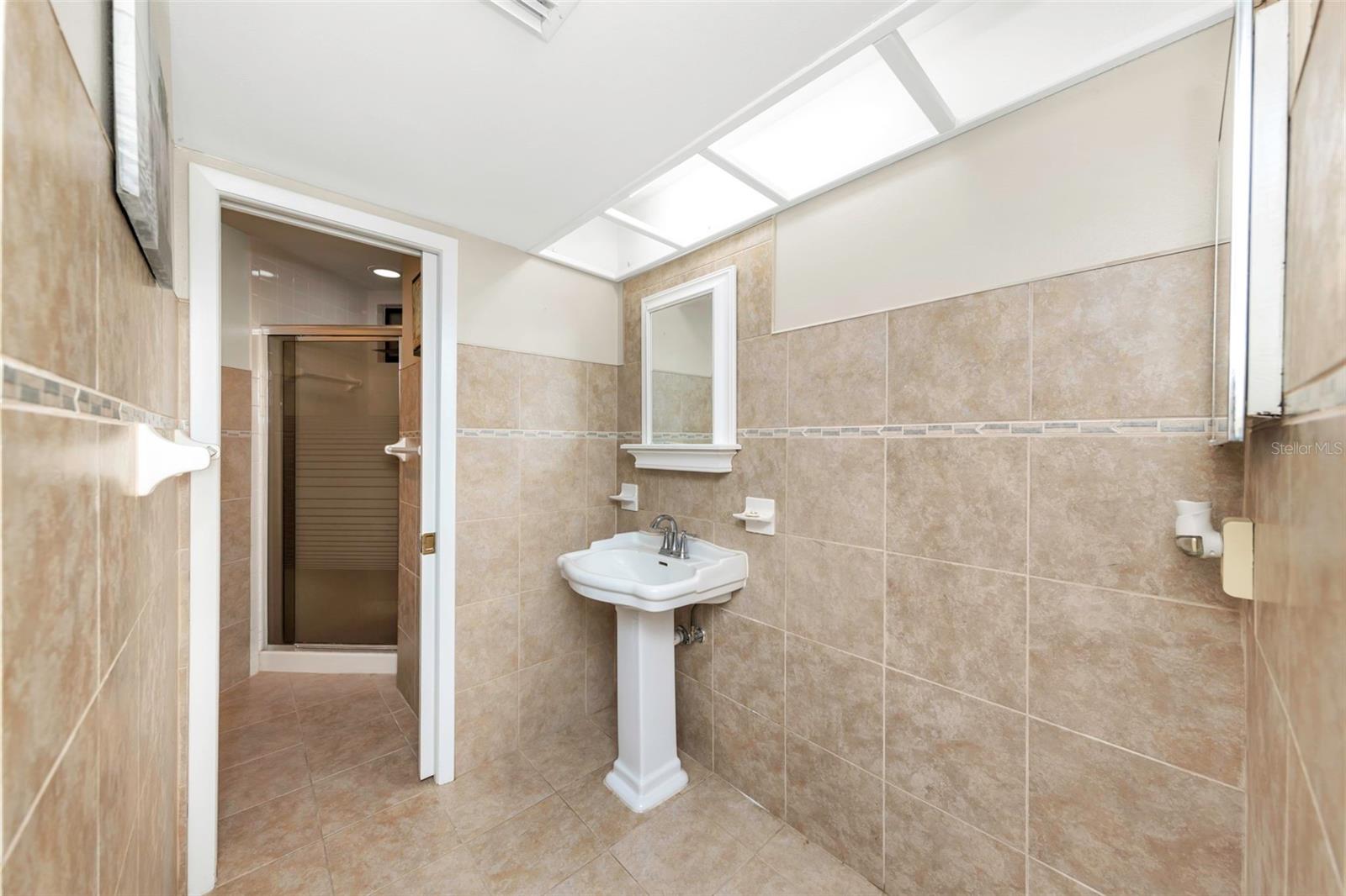 EAST LAKE WOODLANDS WOODS LANDING TWNHMS - Residential