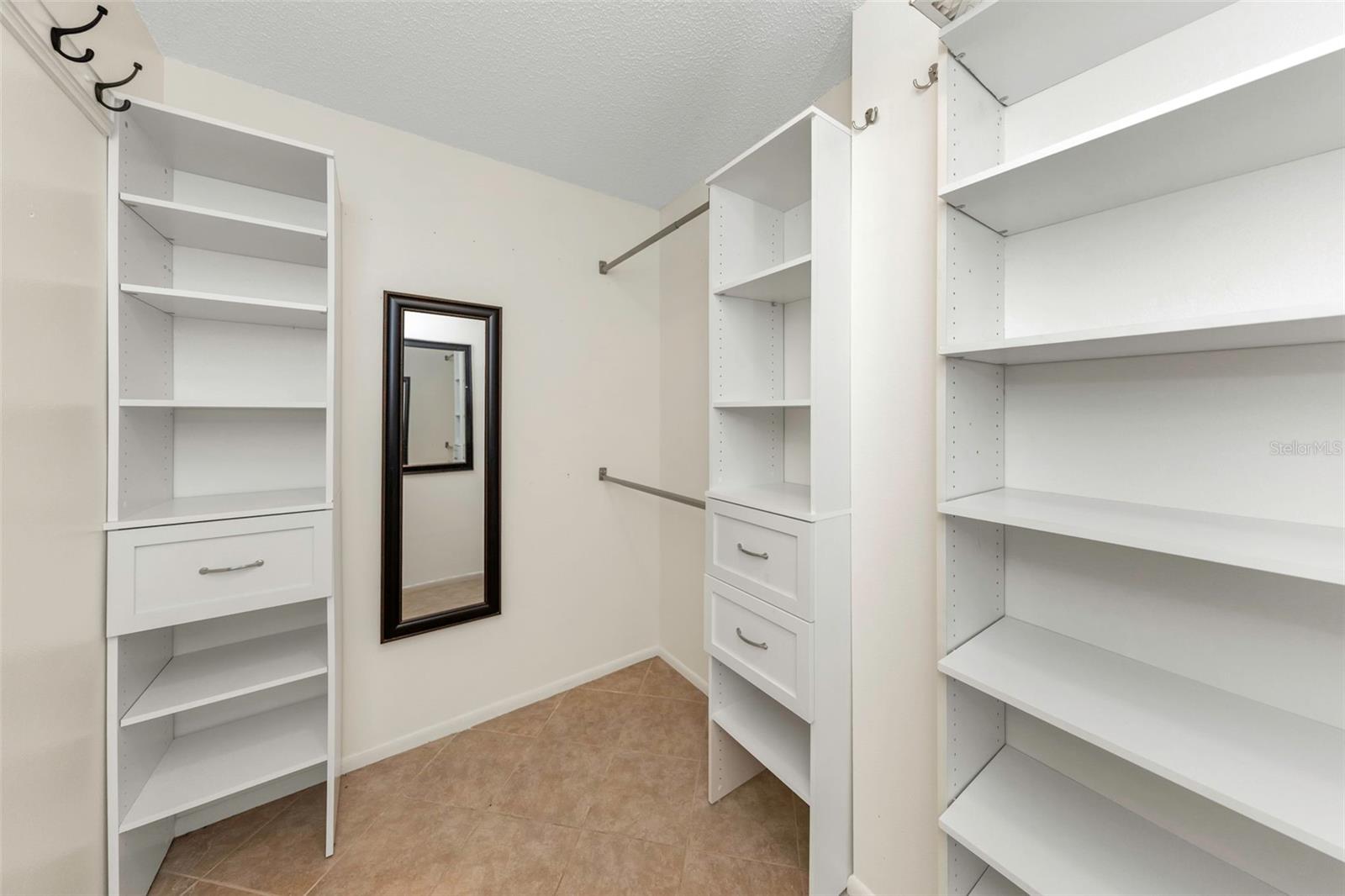 EAST LAKE WOODLANDS WOODS LANDING TWNHMS - Residential