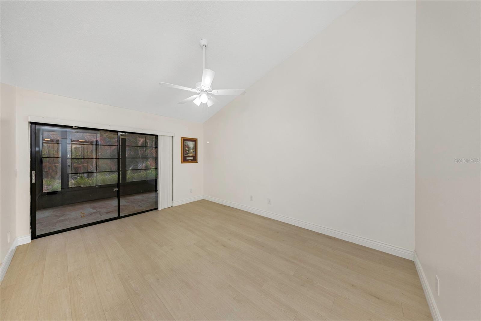 EAST LAKE WOODLANDS WOODS LANDING TWNHMS - Residential