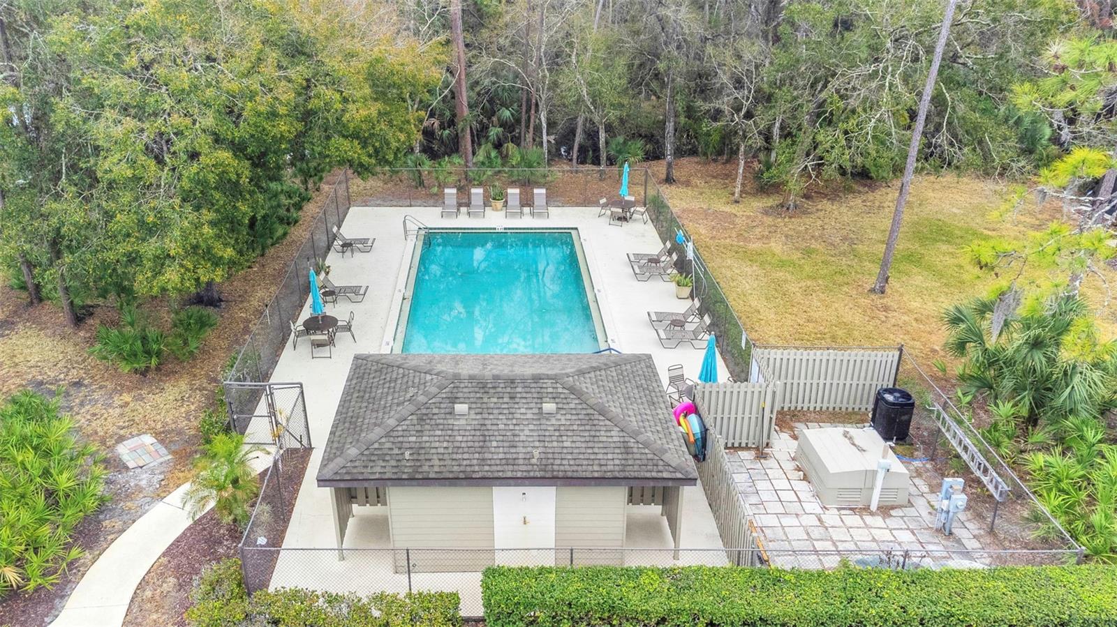 EAST LAKE WOODLANDS WOODS LANDING TWNHMS - Residential