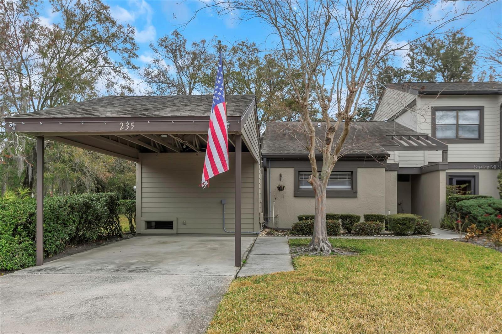 EAST LAKE WOODLANDS WOODS LANDING TWNHMS - Residential