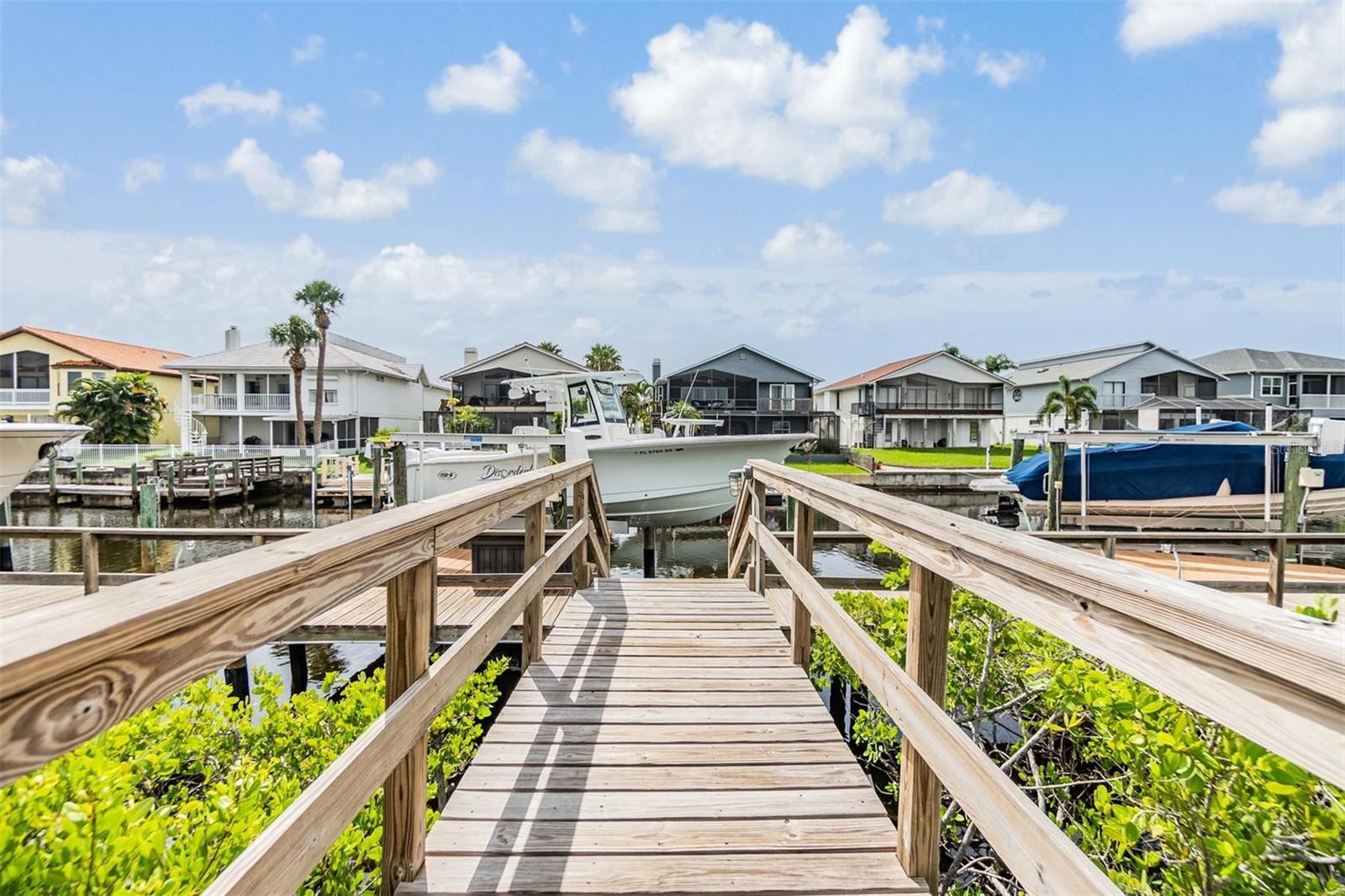 SEAVIEW PLACE - Residential