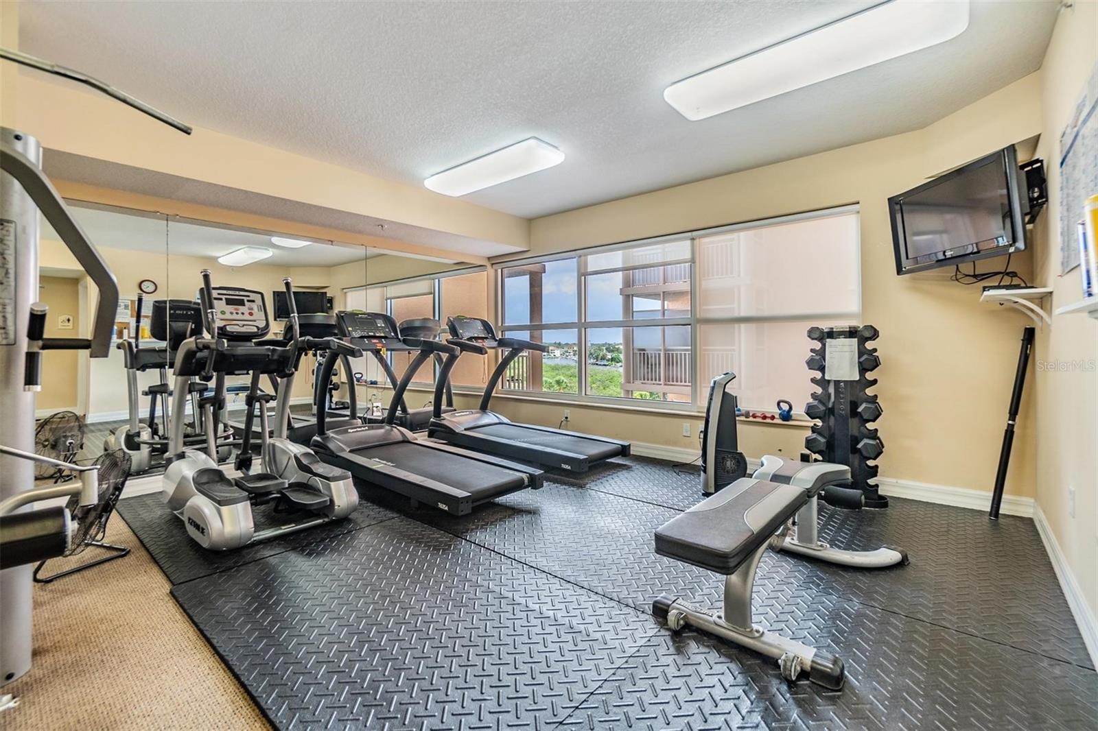 SEAVIEW PLACE - Residential