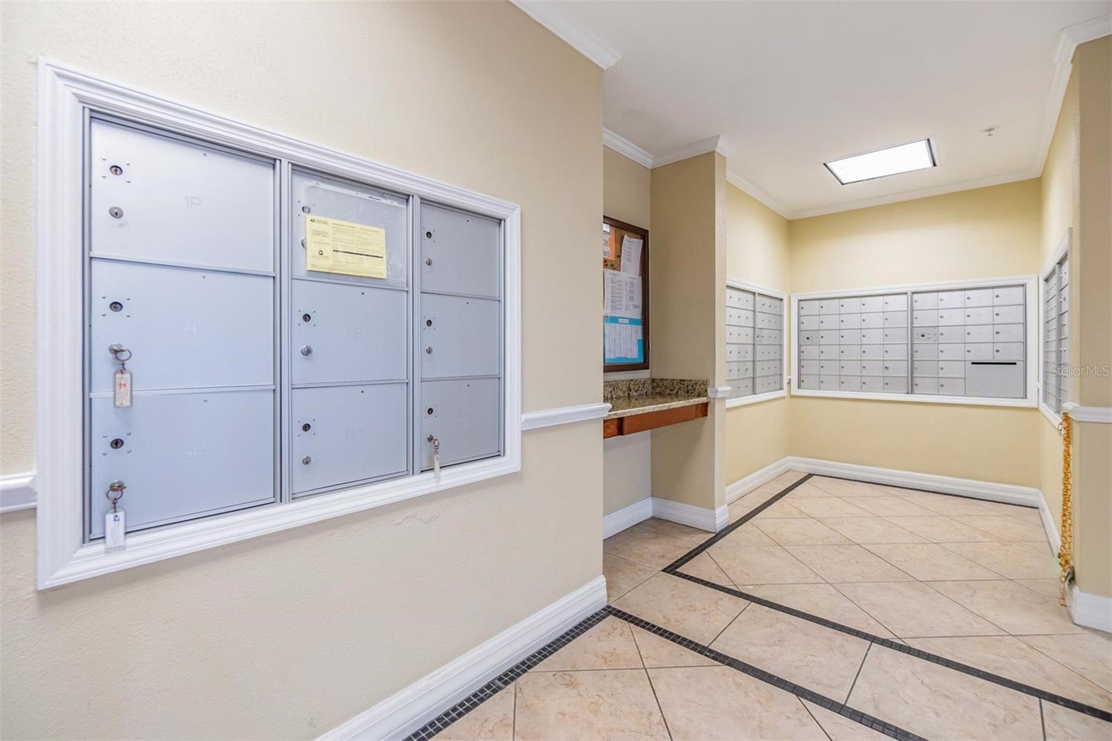 SEAVIEW PLACE - Residential