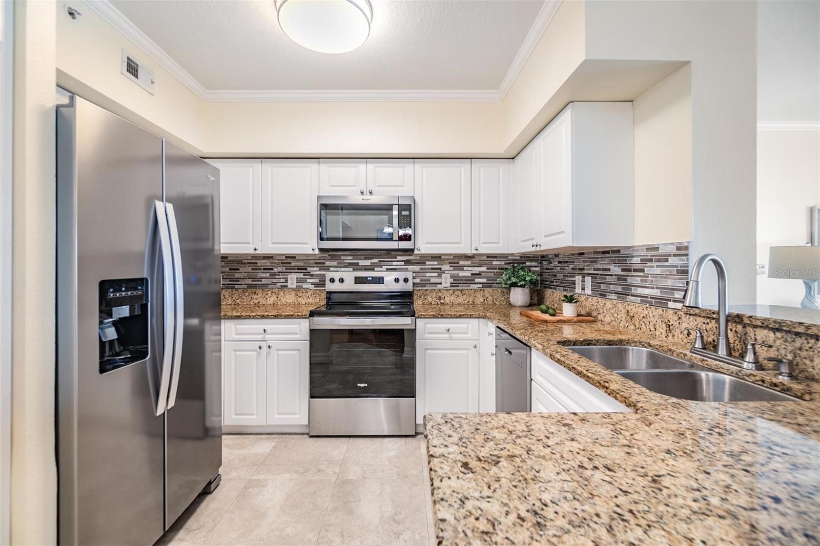 SEAVIEW PLACE - Residential