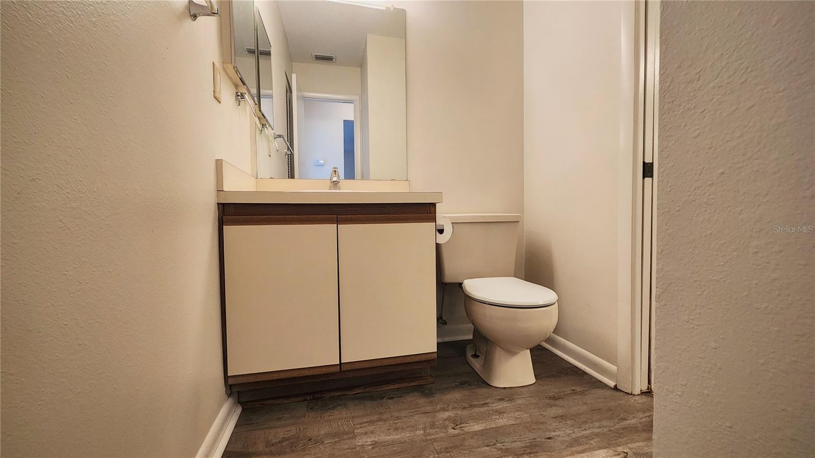 SUNNYBROOK CONDO 07 - Residential