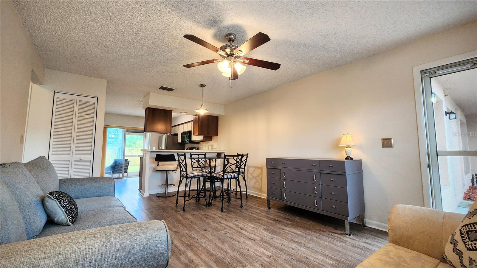 SUNNYBROOK CONDO 07 - Residential