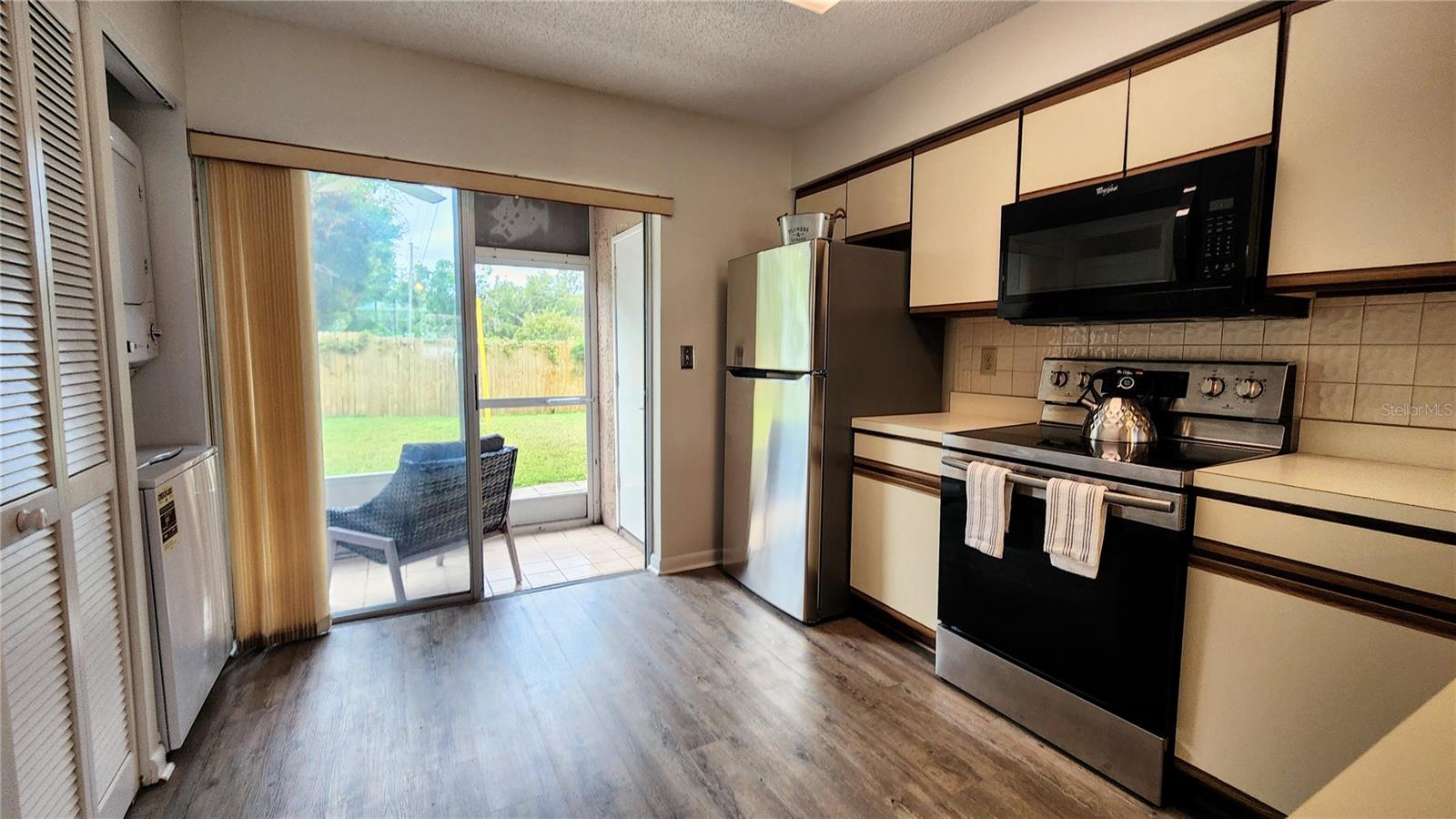 SUNNYBROOK CONDO 07 - Residential