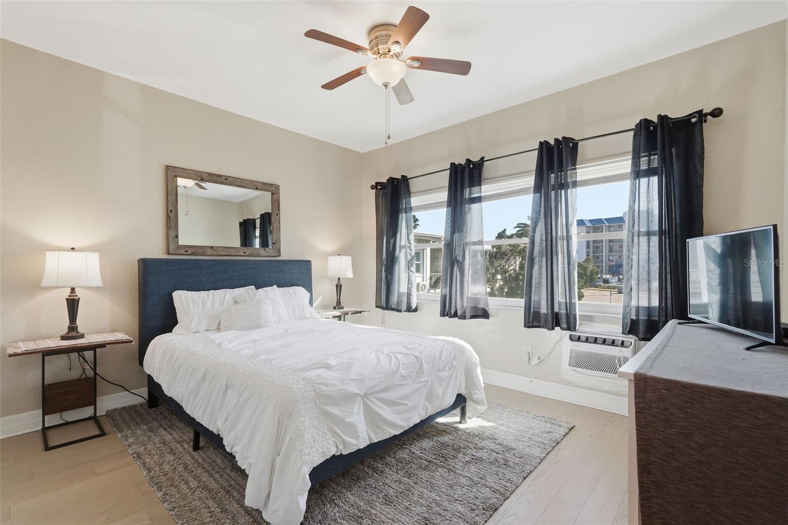 SUNSET PLAZA APTS CONDO - Residential