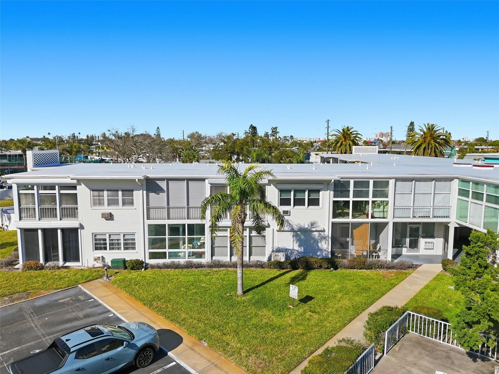 SUNSET PLAZA APTS CONDO - Residential