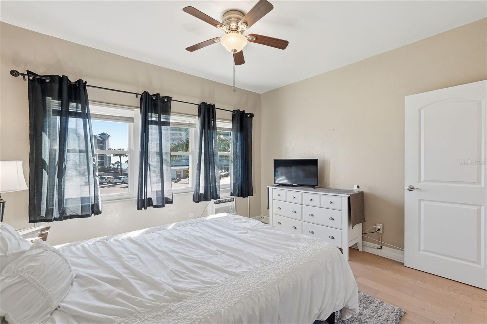 SUNSET PLAZA APTS CONDO - Residential