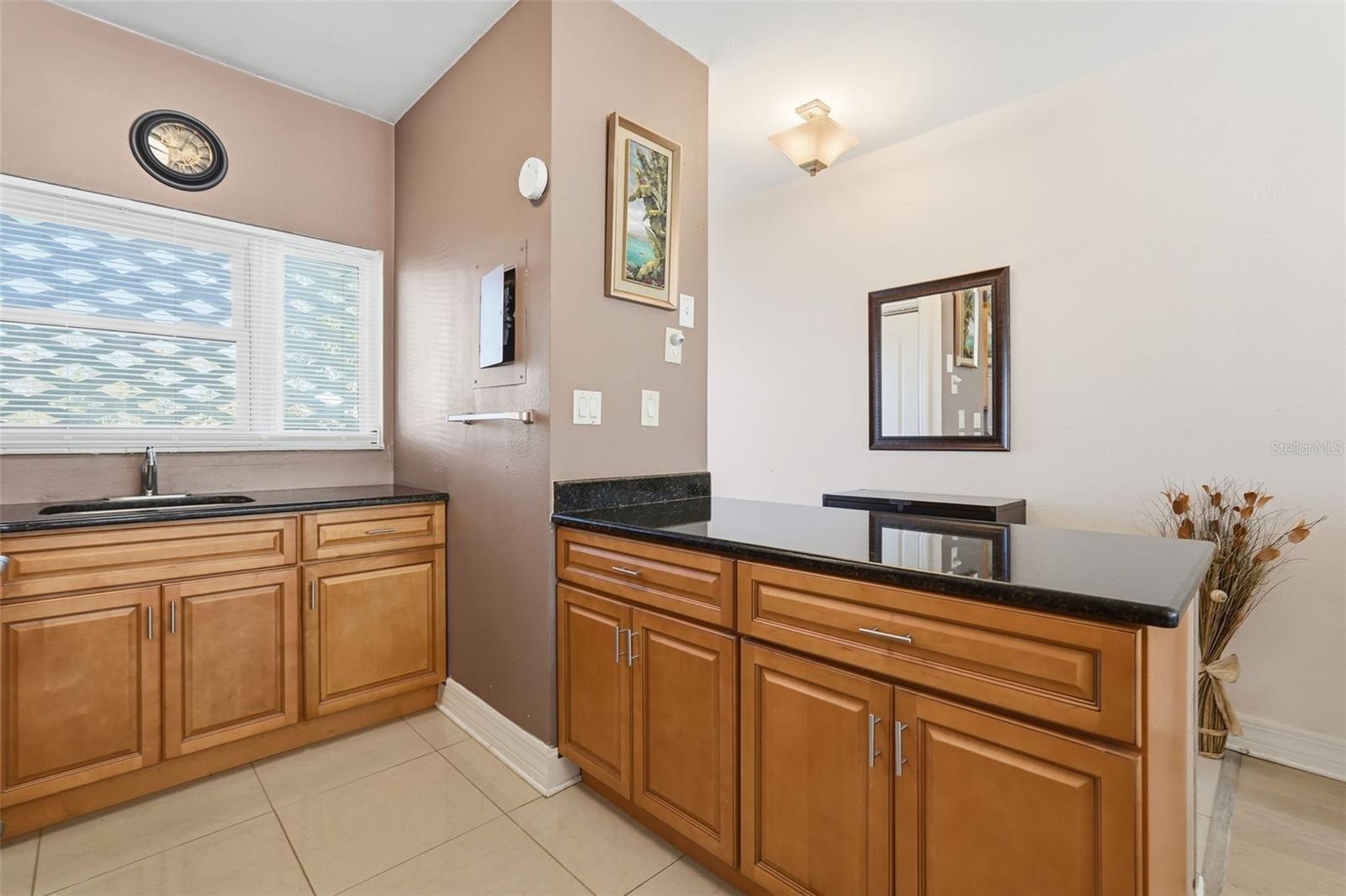 SUNSET PLAZA APTS CONDO - Residential