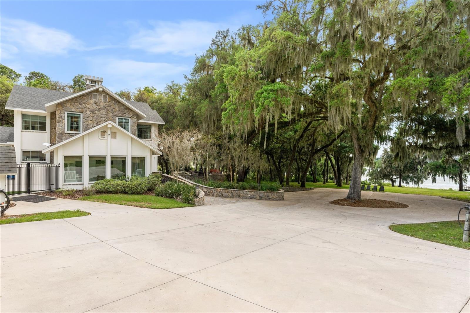 ACREAGE - Residential