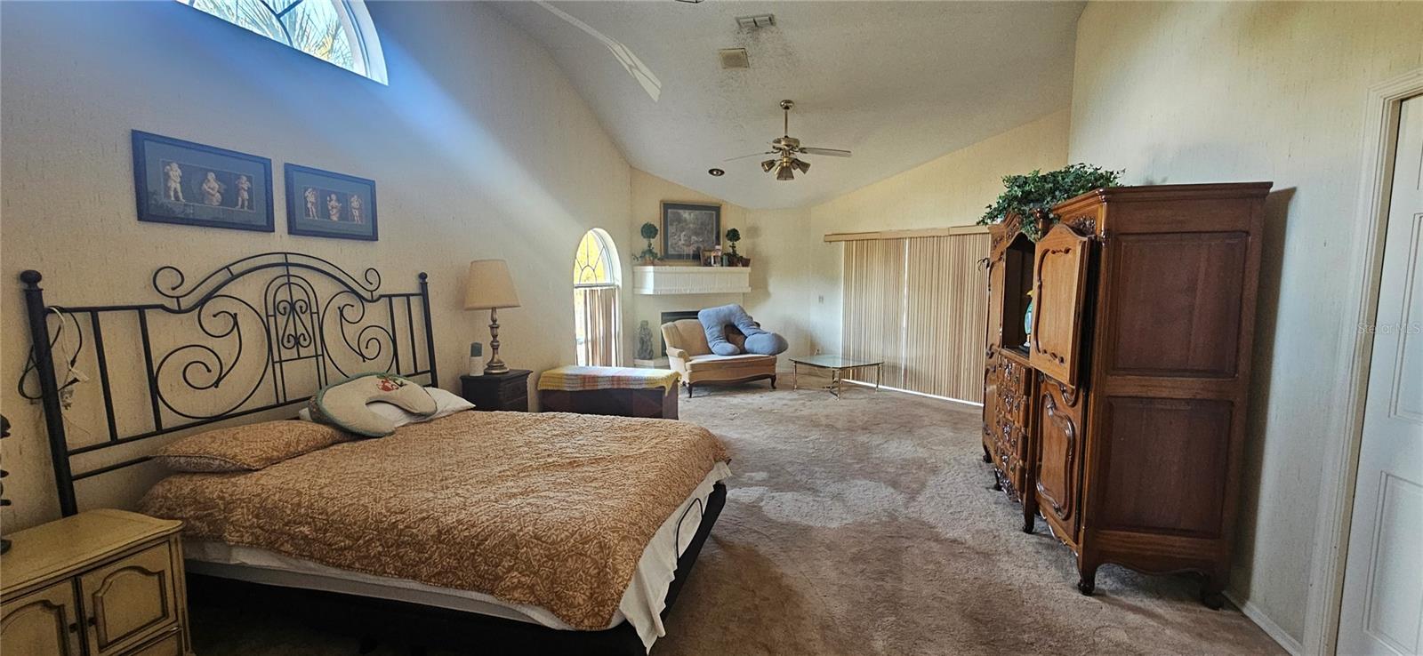 WALDEN LAKE - Residential