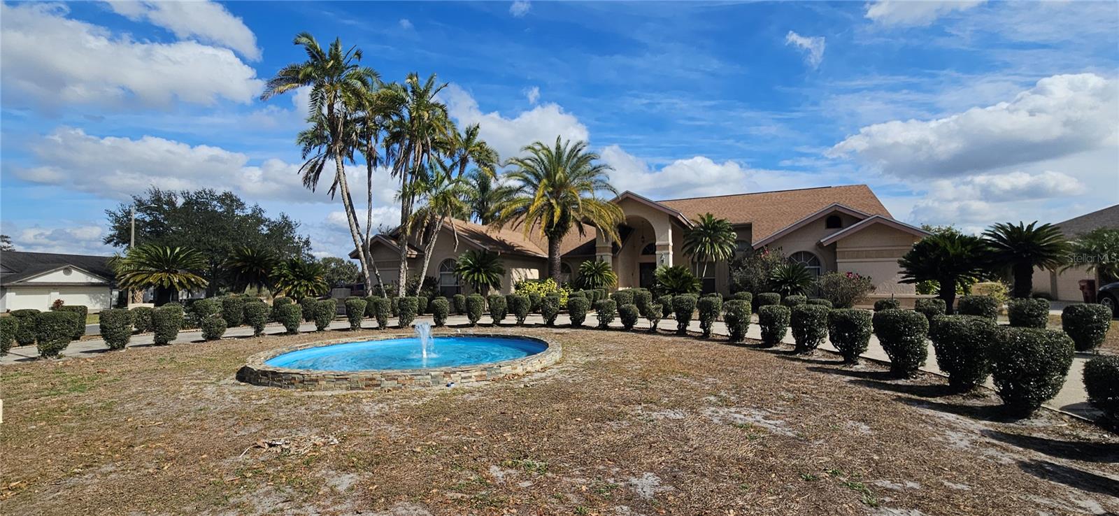 WALDEN LAKE - Residential