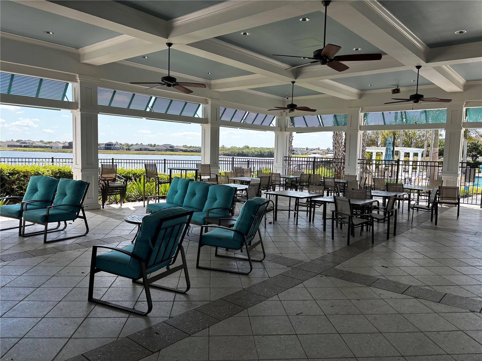 LUCAYA LAKE CLUB PH 4A - Residential