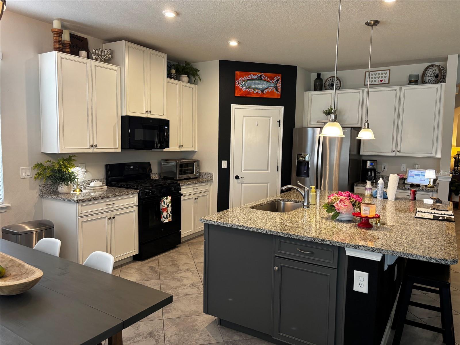 LUCAYA LAKE CLUB PH 4A - Residential