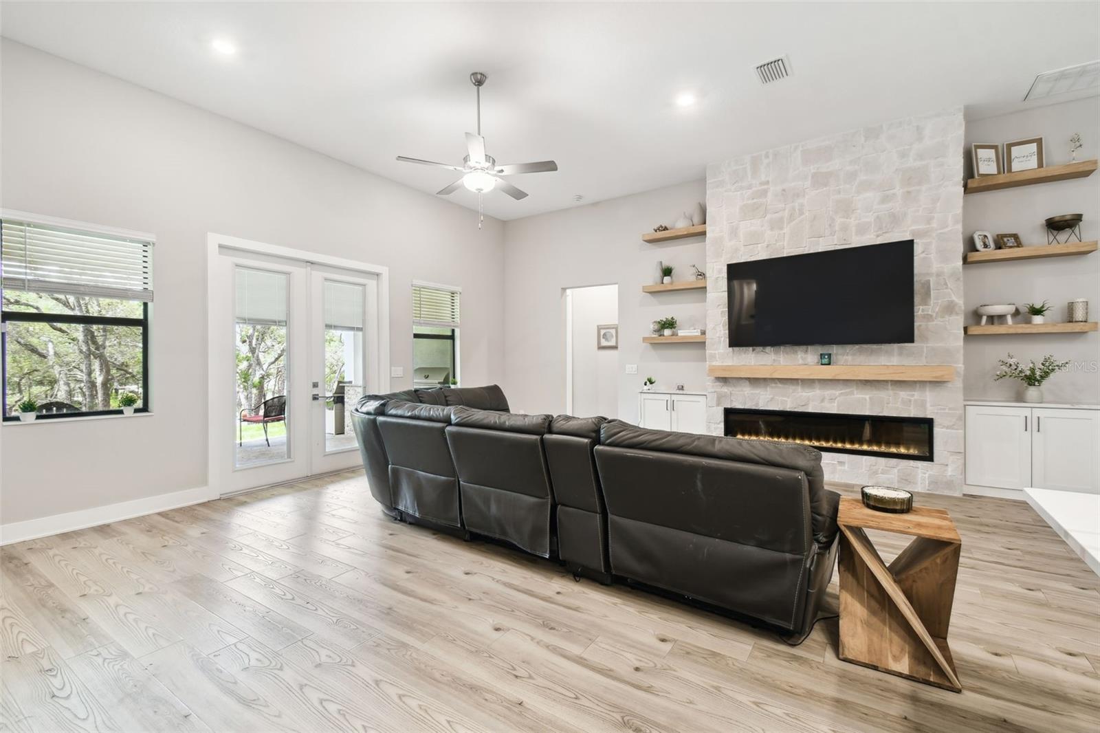 BELLA TERRA - Residential