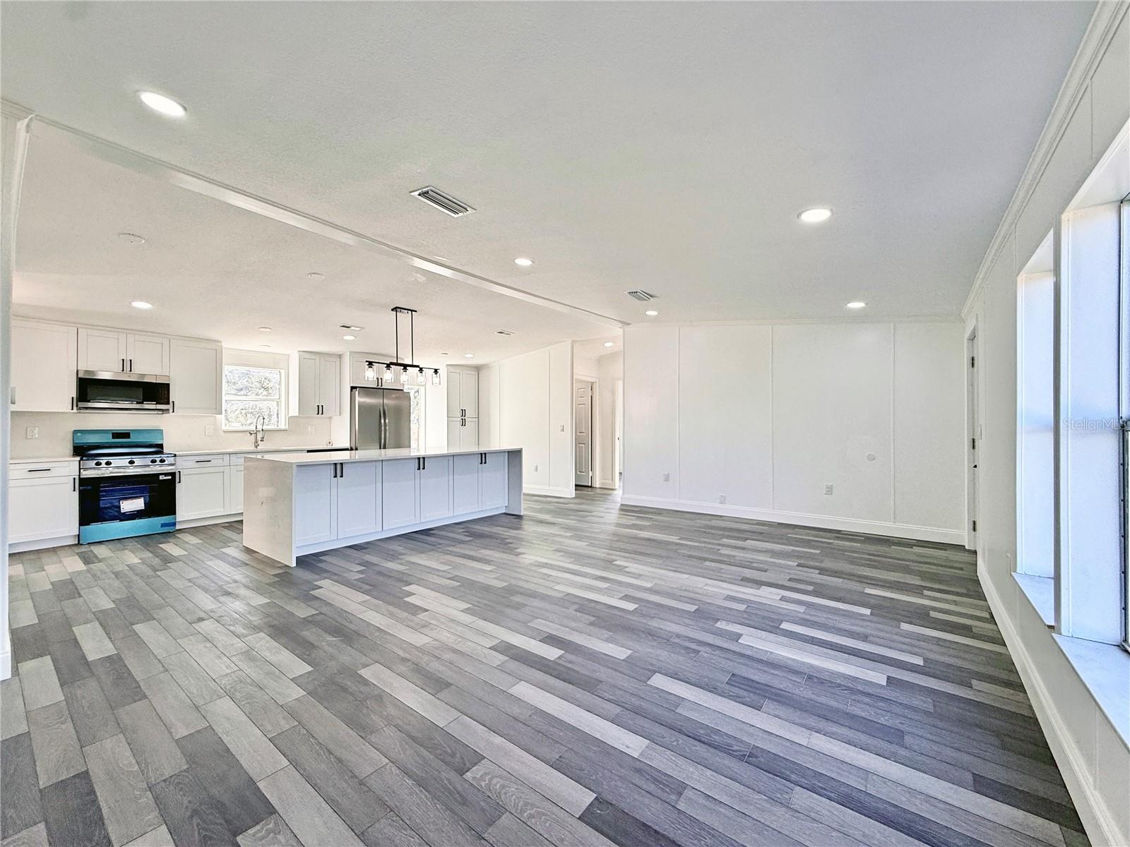 ZEPHYRHILLS COLONY CO - Residential