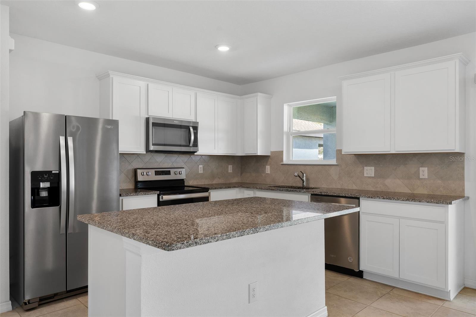 SUMMERS CAY - Residential