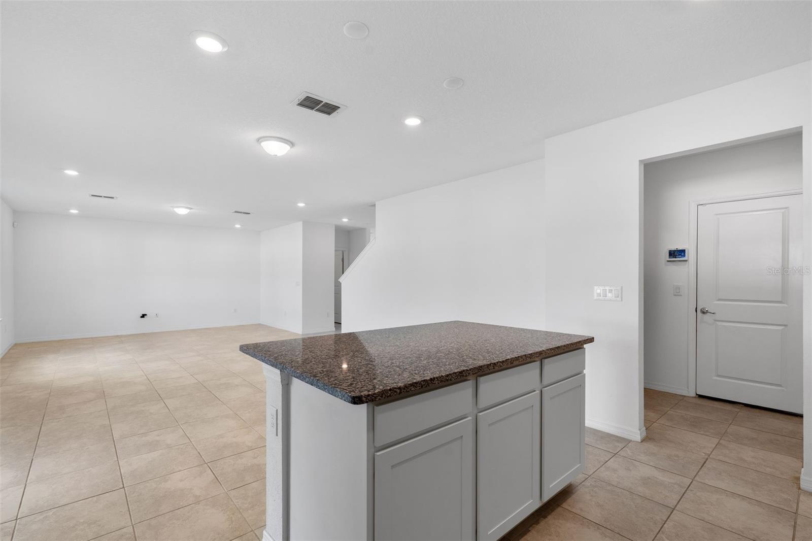 SUMMERS CAY - Residential