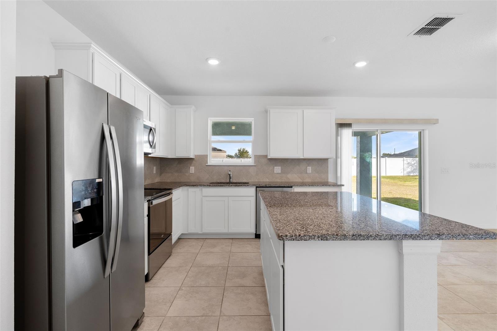 SUMMERS CAY - Residential