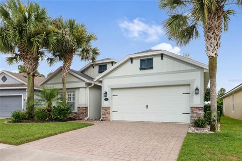 A home in DELAND