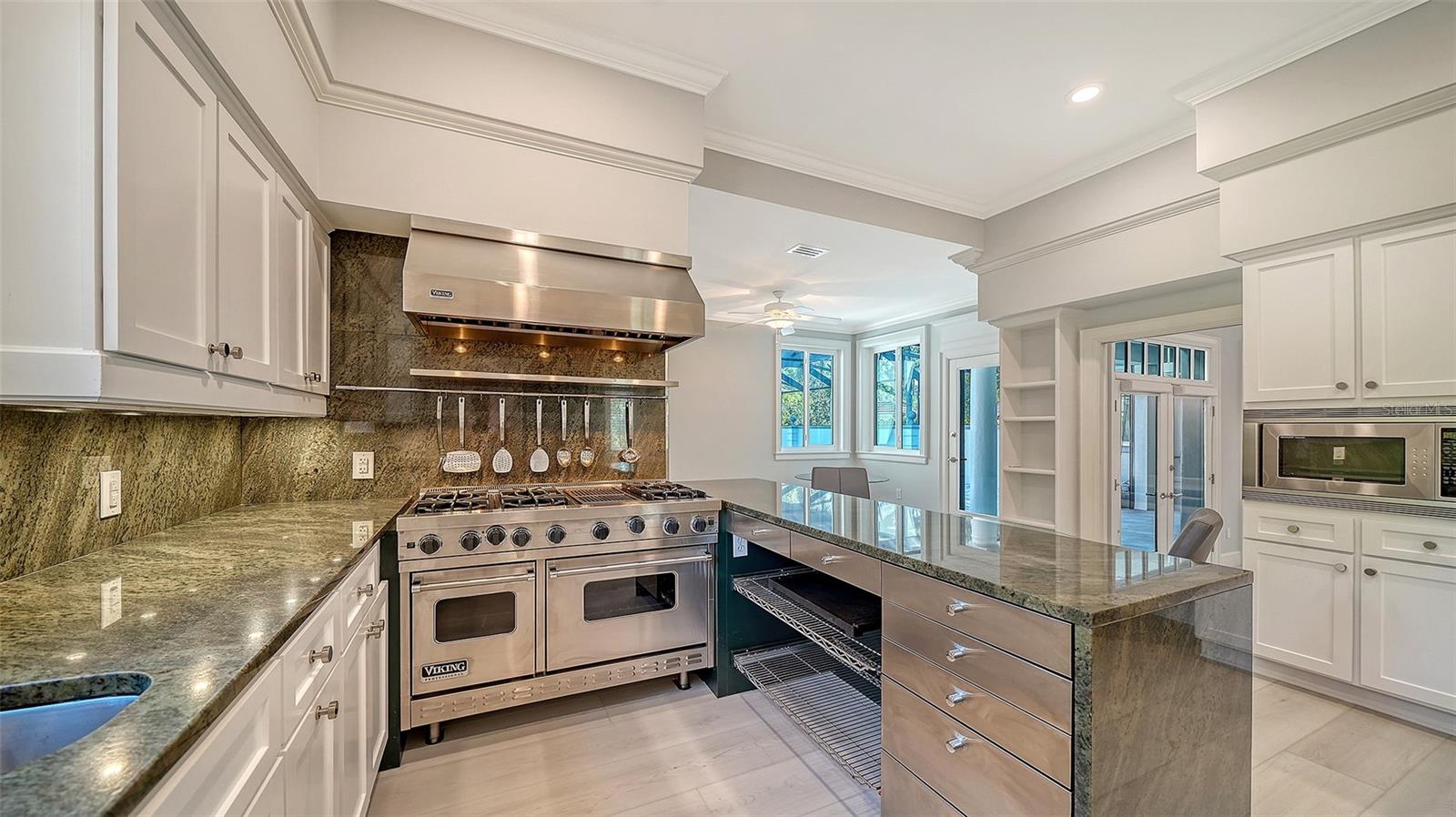 THE OAKS BAYSIDE - Residential